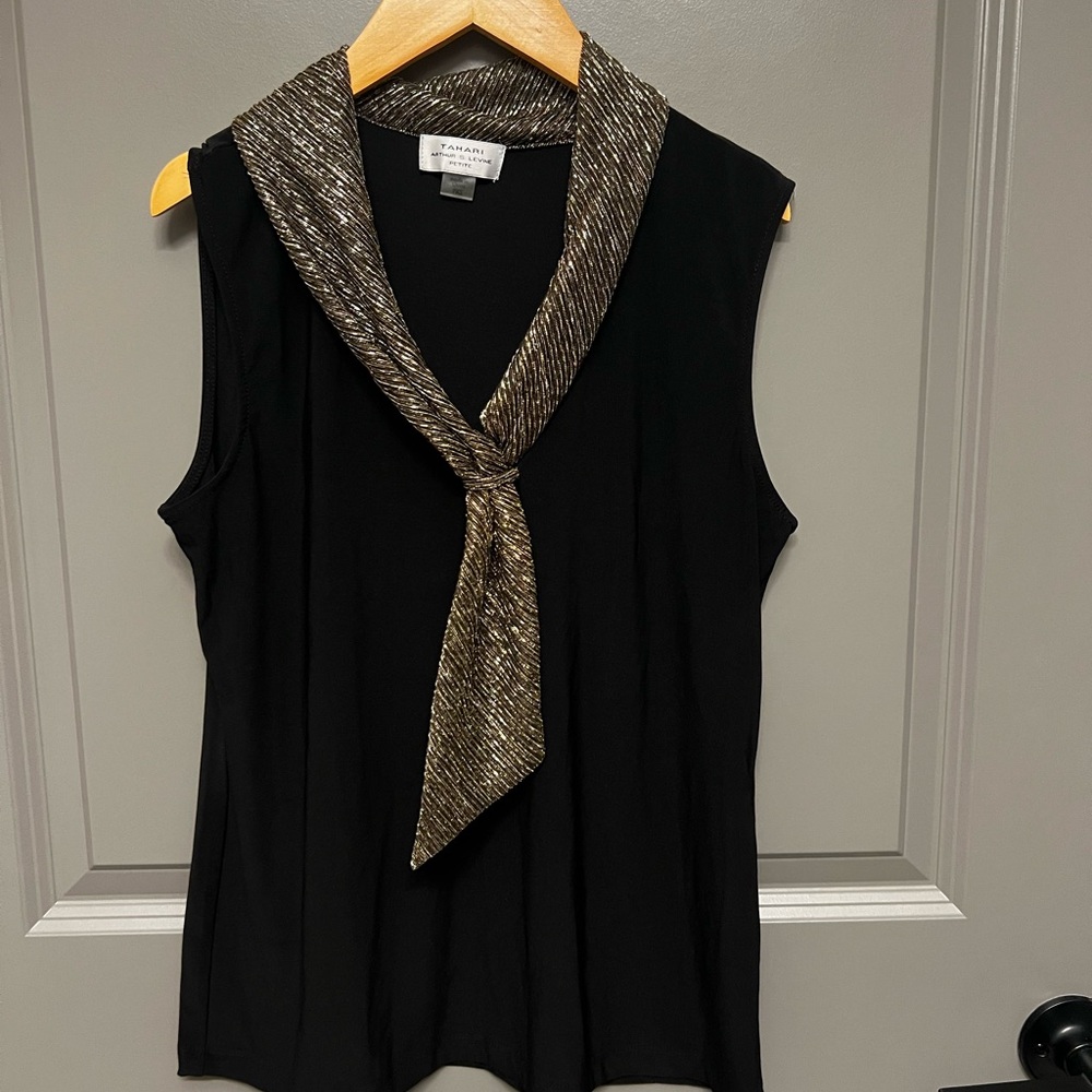 NEW Petite XS Tahari Sleeveless Top